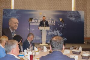 - "Mazeret siyasetiyle laf üretmeyen, tüm sorunların üzerine cesaretle giden,