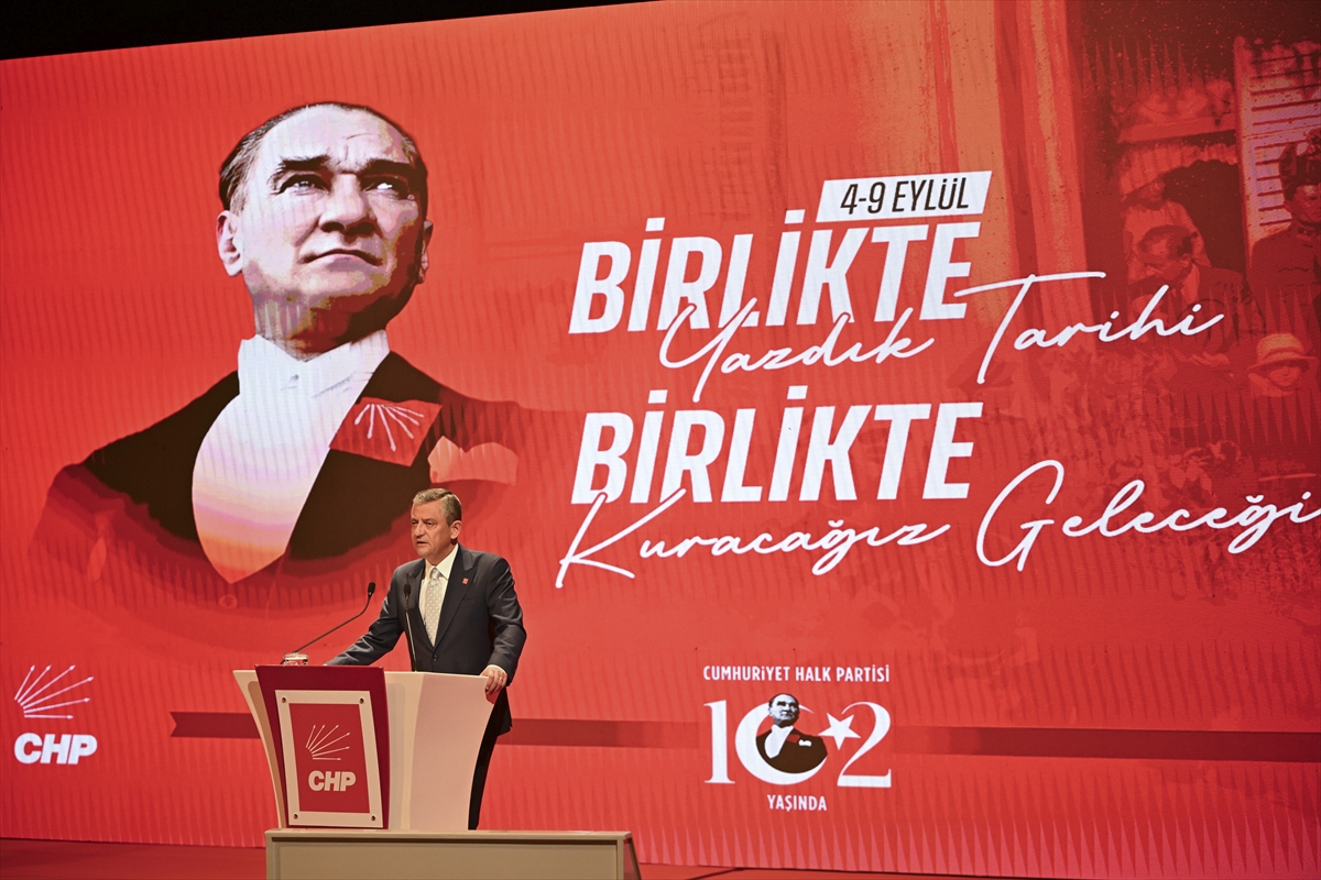 CHP Genel Başkanı Özel Örgüt Temsilcileri Toplantısı'nda konuştu: