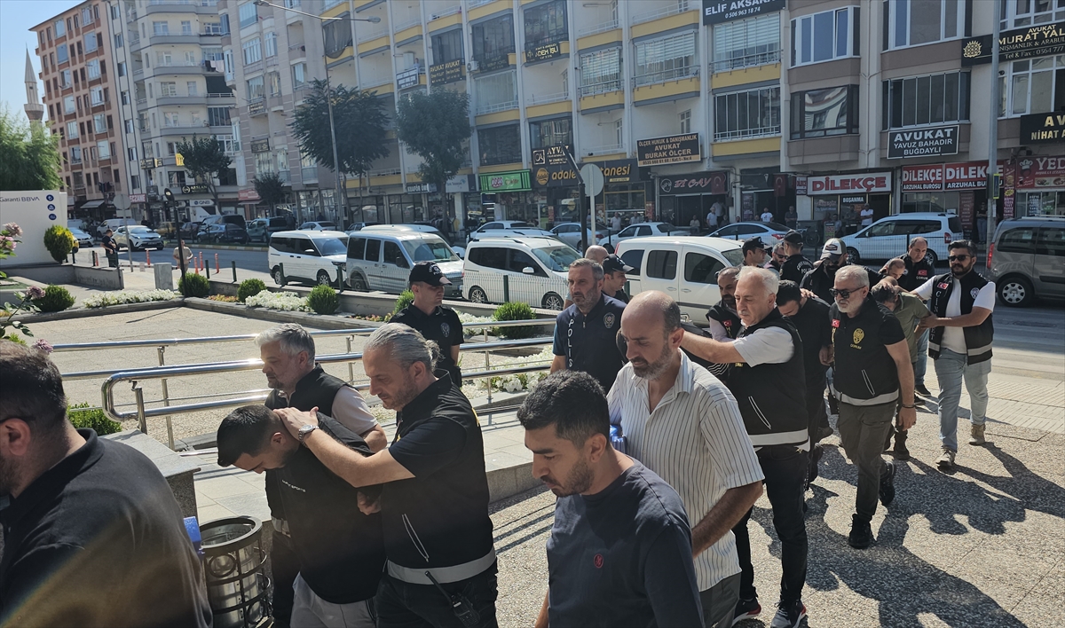 Çorum'da “change” araç operasyonunda 9 şüpheli yakalandı