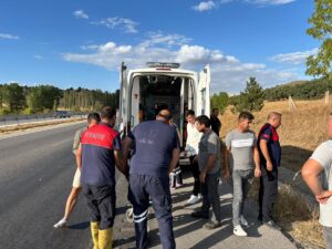 ÇORUM (AA) – Çorum'un Sungurlu ilçesinde otomobilin devrilmesi sonucu 2