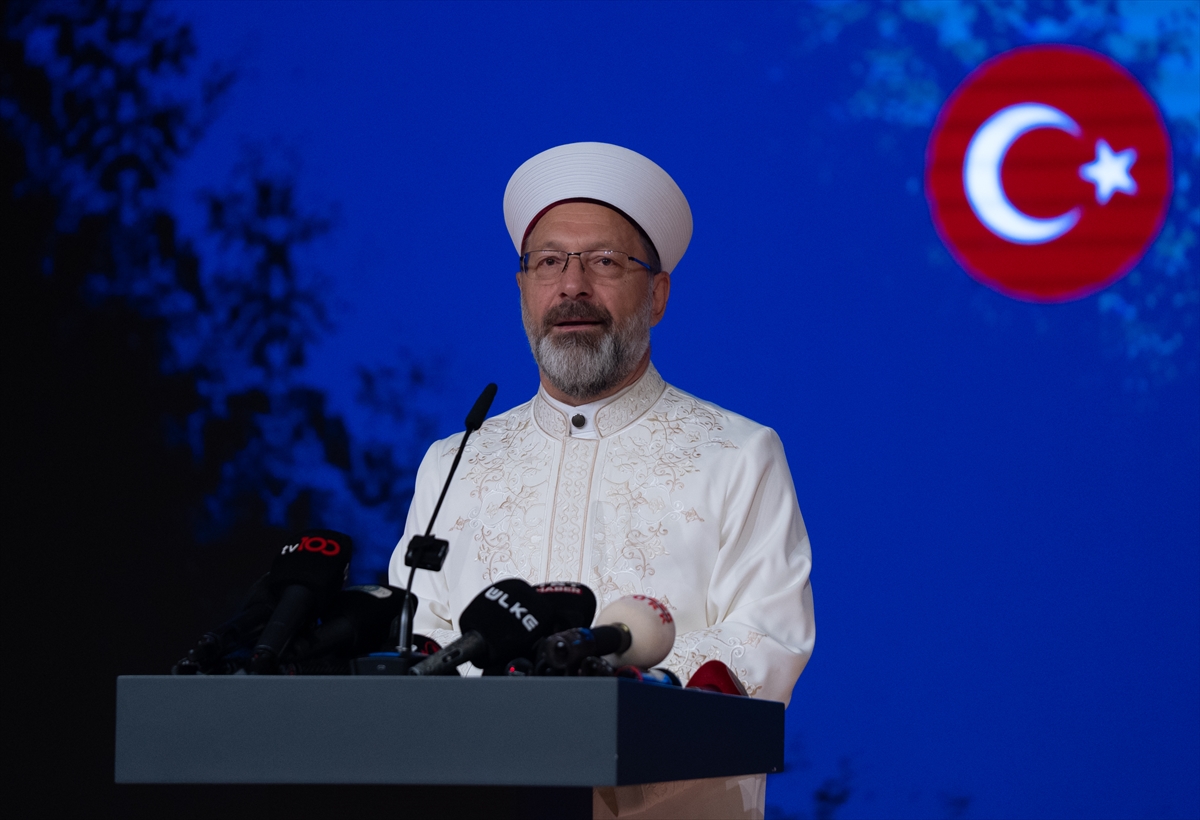 Diyanet İşleri Başkanı Safi Arpaguş, görevini Ali Erbaş'tan devraldı: