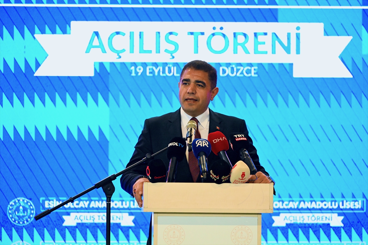 Milli Eğitim Bakanı Tekin, Düzce'de okul açılışında konuştu: