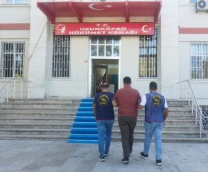 EDİRNE (AA) – Edirne'nin Uzunköprü ilçesinde çiftlikten traktör römorku çaldığı