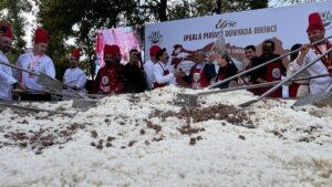 EDİRNE (AA) – Edirne'de valilikçe düzenlenen "Topraktan Sofraya Edirne Gastronomi