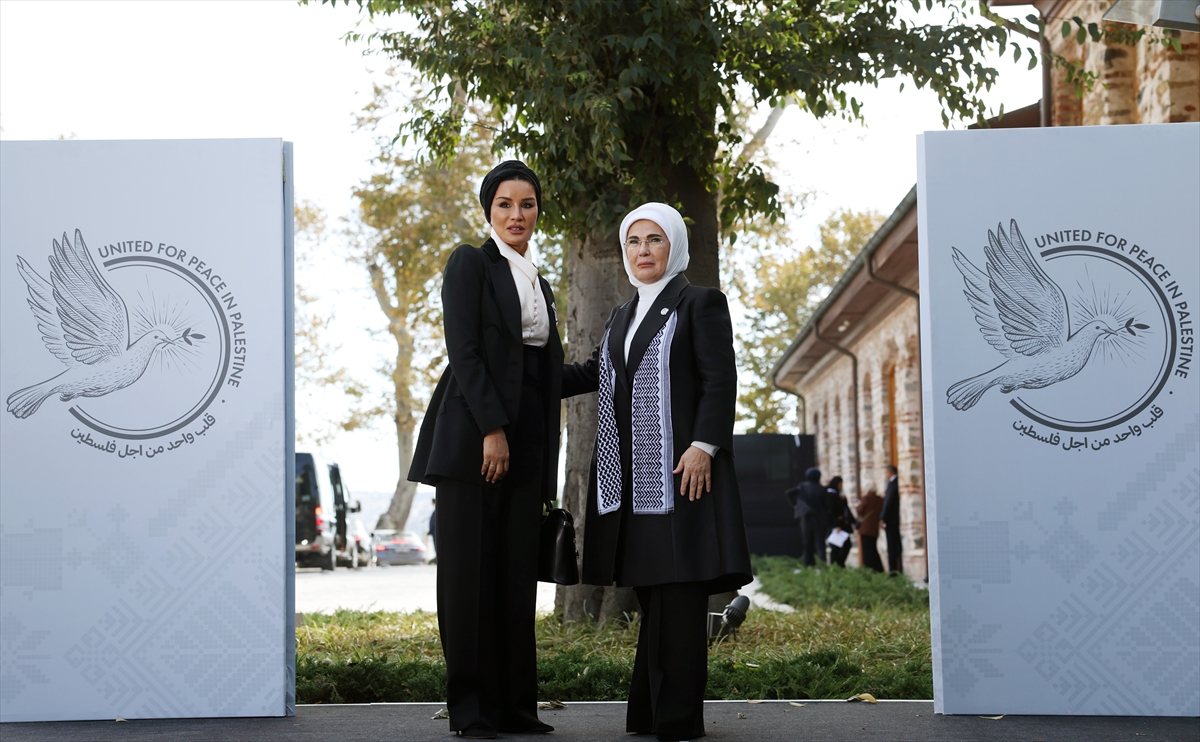 Emine Erdoğan, Gazze'deki çocukların eğitim hakkından mahrum bırakılmaması için hazırlanan ortak bildiriyi imzaladı