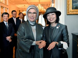 Emine Erdoğan, Japonya Altes Prensesi Mikasa ile görüştü