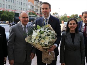 MANİSA (AA) – Enerji ve Tabii Kaynaklar Bakanı Alparslan Bayraktar,