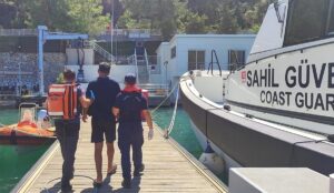 MUĞLA (AA) – Muğla'nın Fethiye ilçesi açıklarında gezi teknesinde rahatsızlanan