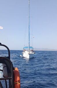 MUĞLA (AA) – Muğla'nın Fethiye ilçesi açıklarında sürüklenen teknedeki 2