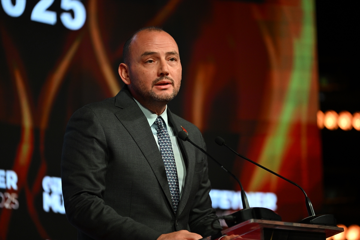 Genç MÜSİAD tarafından “Altın Konteyner İhracat Ödülleri Töreni” düzenlendi