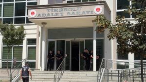 ​​​​​​​GİRESUN (AA) – Giresun'un Tirebolu ilçesinde lokantada çıkan silahlı kavgada