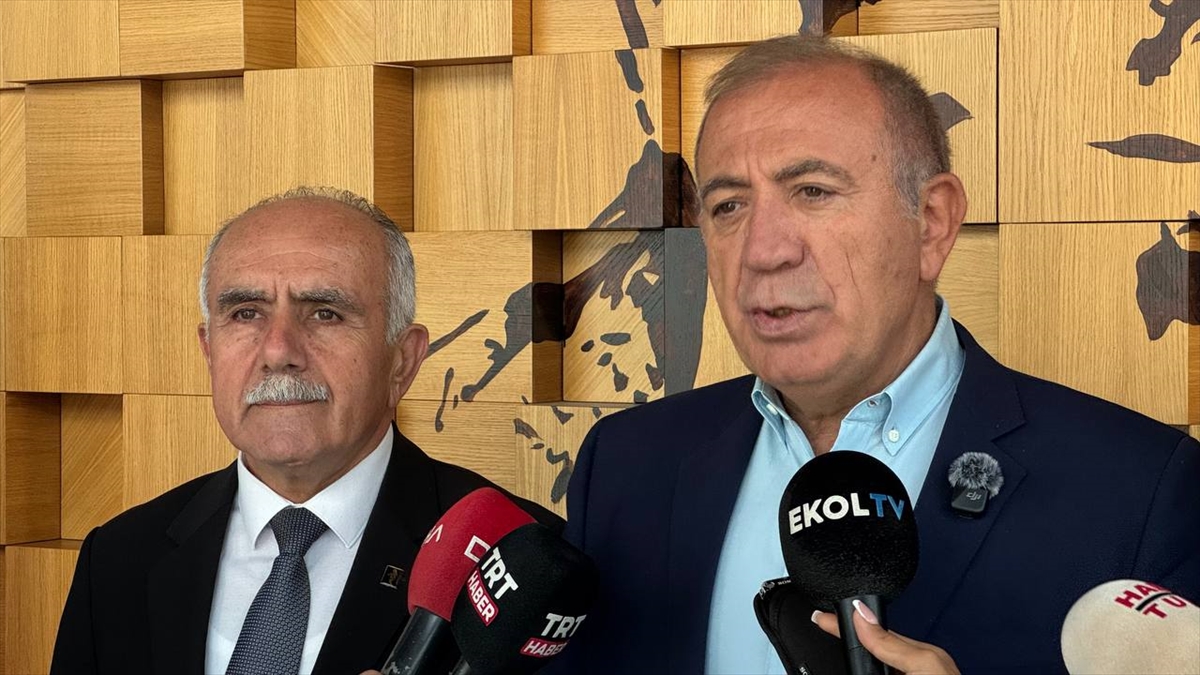 Gürsel Tekin, CHP İstanbul İl Başkanlığında konuştu: