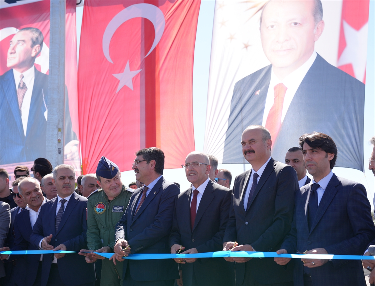 Hazine ve Maliye Bakanı Şimşek, Batman'da Recep Tayyip Erdoğan Bulvarı'nın açılışında konuştu:
