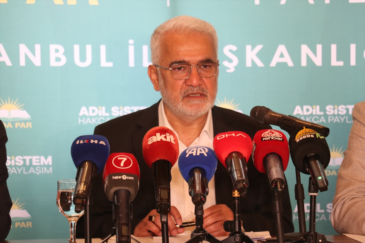 HÜDA PAR Genel Başkanı Yapıcıoğlu İstanbul'da konuştu: