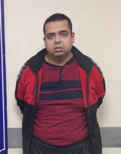 İSTANBUL (AA) – İstanbul'da kendisini polis olarak tanıtıp hırsızlık yaptığı