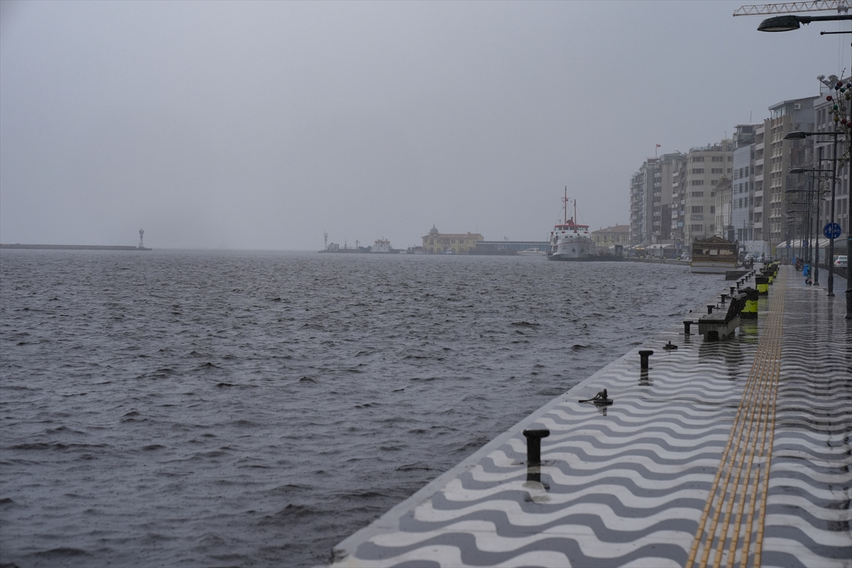 İzmir'de 121 gün sonra yağmur yağdı