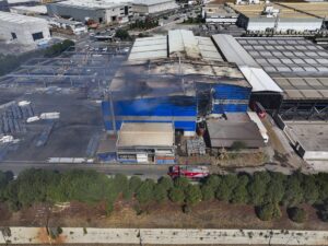 İZMİR (AA) – İzmir'in Aliağa ilçesinde çelik konstrüksiyon fabrikasında çıkan