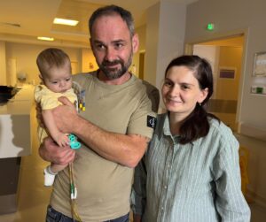 İZMİR (AA) – Karaciğer nakli için ülkelerinden İzmir'e gelen yabancı