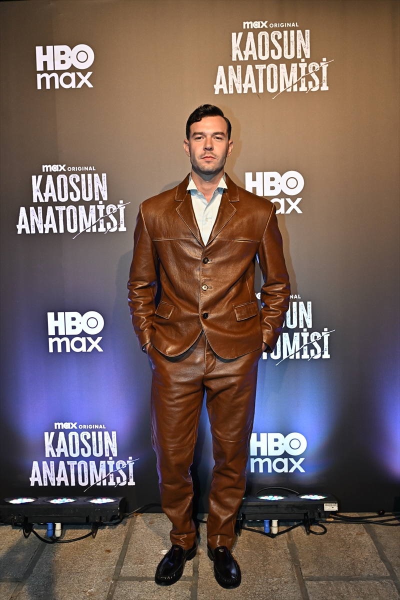 “Kaosun Anatomisi” dizisinin galası yapıldı