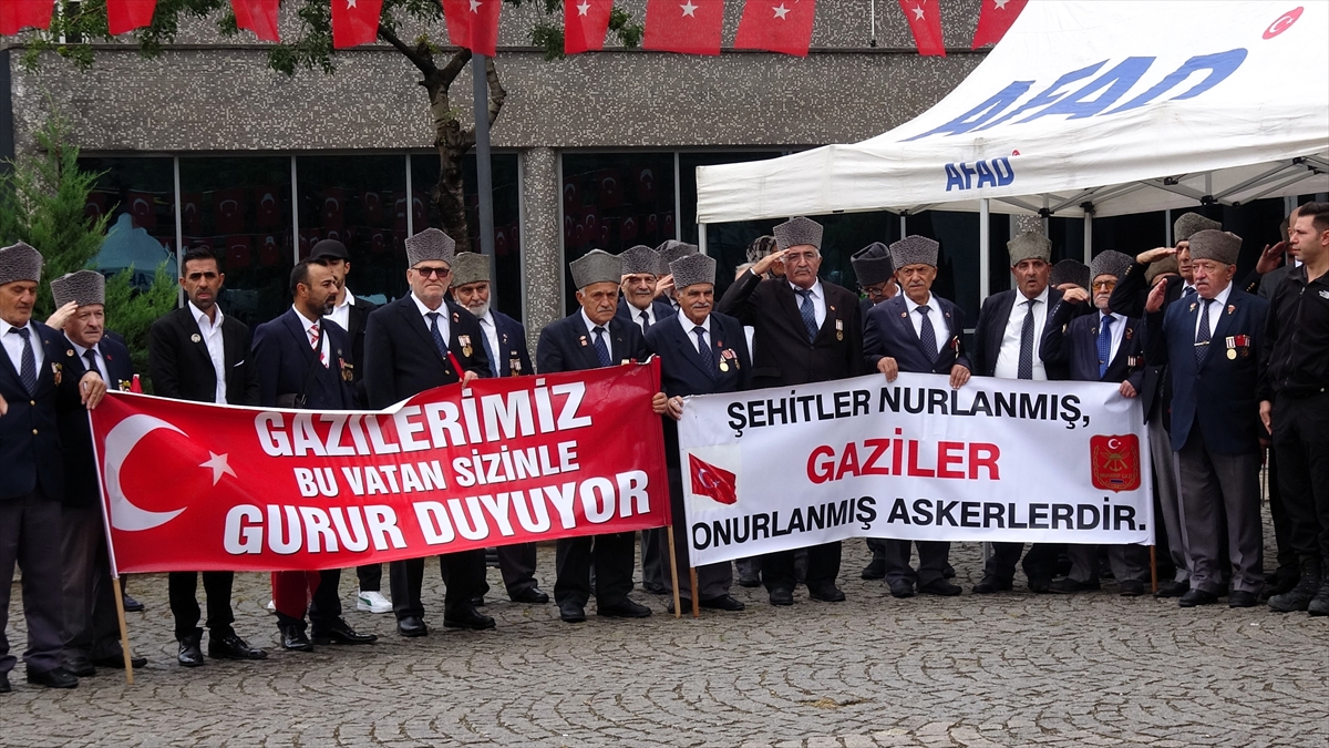 Sakarya, Kocaeli ve Karabük'te Gaziler Günü kutlandı