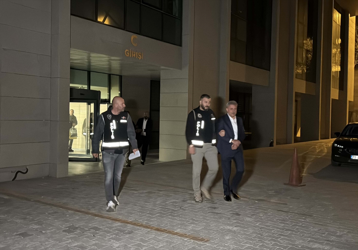 Kırıkkale'de “irtikap” soruşturması kapsamında Yahşihan Belediye Başkanı Sungur ve 4 şüpheli tutuklandı