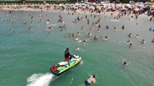 KOCAELİ (AA) – Kocaeli sahillerinde görev yapan cankurtaran ekipleri, yaz