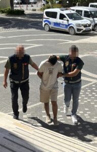 KONYA (AA) – Konya'nın Akşehir ilçesinde düzenlenen uyuşturucu operasyonunda gözaltına