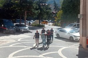 KONYA (AA) – Konya'nın Akşehir ilçesinde düzenlenen uyuşturucu operasyonunda gözaltına