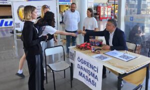 KÜTAHYA (AA) – Kütahya Dumlupınar Üniversitesi'ni (DPÜ) kazanan öğrenciler, Rektör