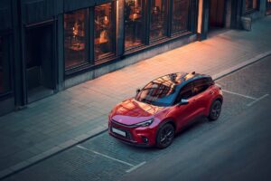 - Sınırlı sayıda üretilecek olan LBX Vibrant Edition, Türkiye'de de