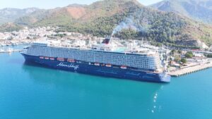 MUĞLA (AA) – Malta bayraklı kruvaziyer "Mein Schiff 5", 2