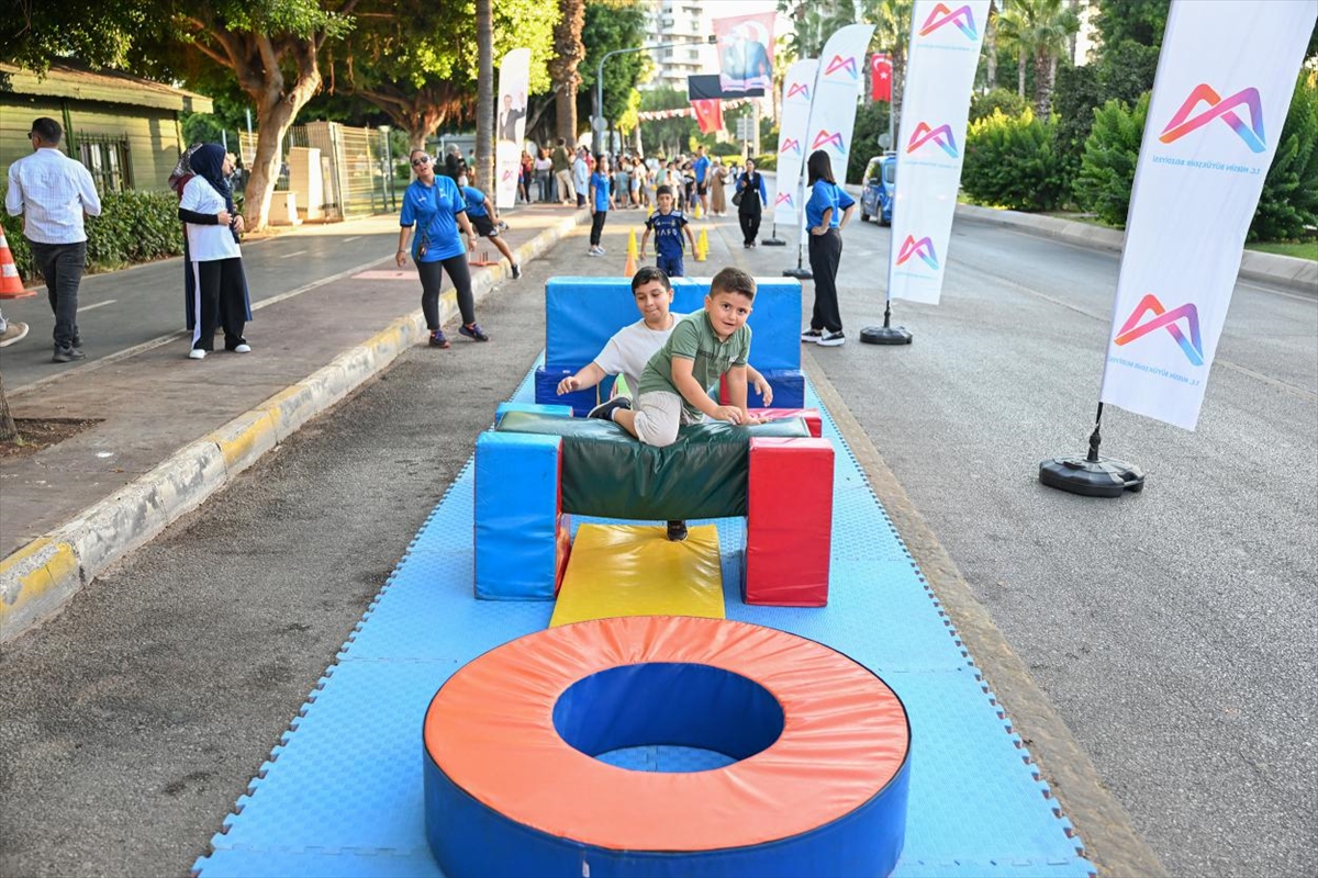Mersin'de “Araçsız Sokak Günü” etkinliği düzenlendi