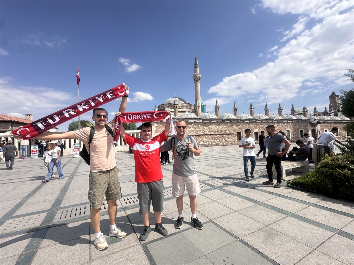 Mevlana Müzesi'nde milli maç yoğunluğu