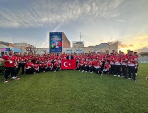 ANKARA (AA) – Milli sporcular, İtalya'da düzenlenen Avrupa Gençler Kick