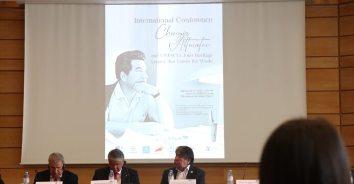 Paris'te “Cengiz Aytmatov ve UNESCO: Dünyayı Birleştiren Ortak Miras” konferansı düzenlendi