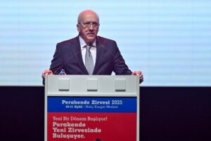 İSTANBUL (AA) – Türkiye Perakendeciler Federasyonu tarafından düzenlenen Perakende Zirvesi