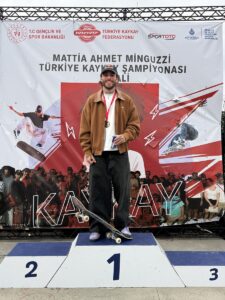 İSTANBUL (AA) – Red Bull sporcusu Berke Dikişçioğlu, Türkiye Kaykay