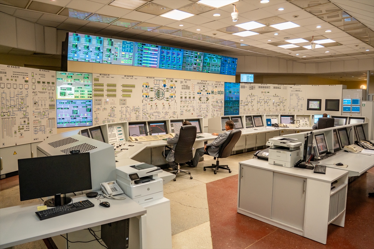 Rusya'nın merkezindeki en büyük elektrik üreticisi Kalinin NGS, güvenlik ve verimlilikte öne çıkıyor