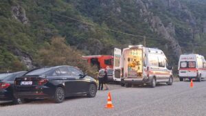 SAMSUN (AA) – Samsun'un Bafra ilçesinde nehre düşen otomobildeki anne