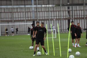 - Takım kaptanı Zeki Yavru: "Hedefimiz gruptan çıkabilmek"
