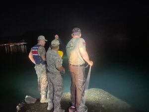 ŞANLIURFA (AA) – Şanlıurfa'nın Siverek ilçesinde serinlemek için Fırat Nehri'ne