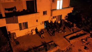 ŞIRNAK (AA) – Şırnak'ta düzenlenen uyuşturucu operasyonunda 20 kilo 700