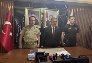 ŞIRNAK (AA) – Şırnak Valisi Birol Ekici, "Toplumumuzun huzuru, güvenliği