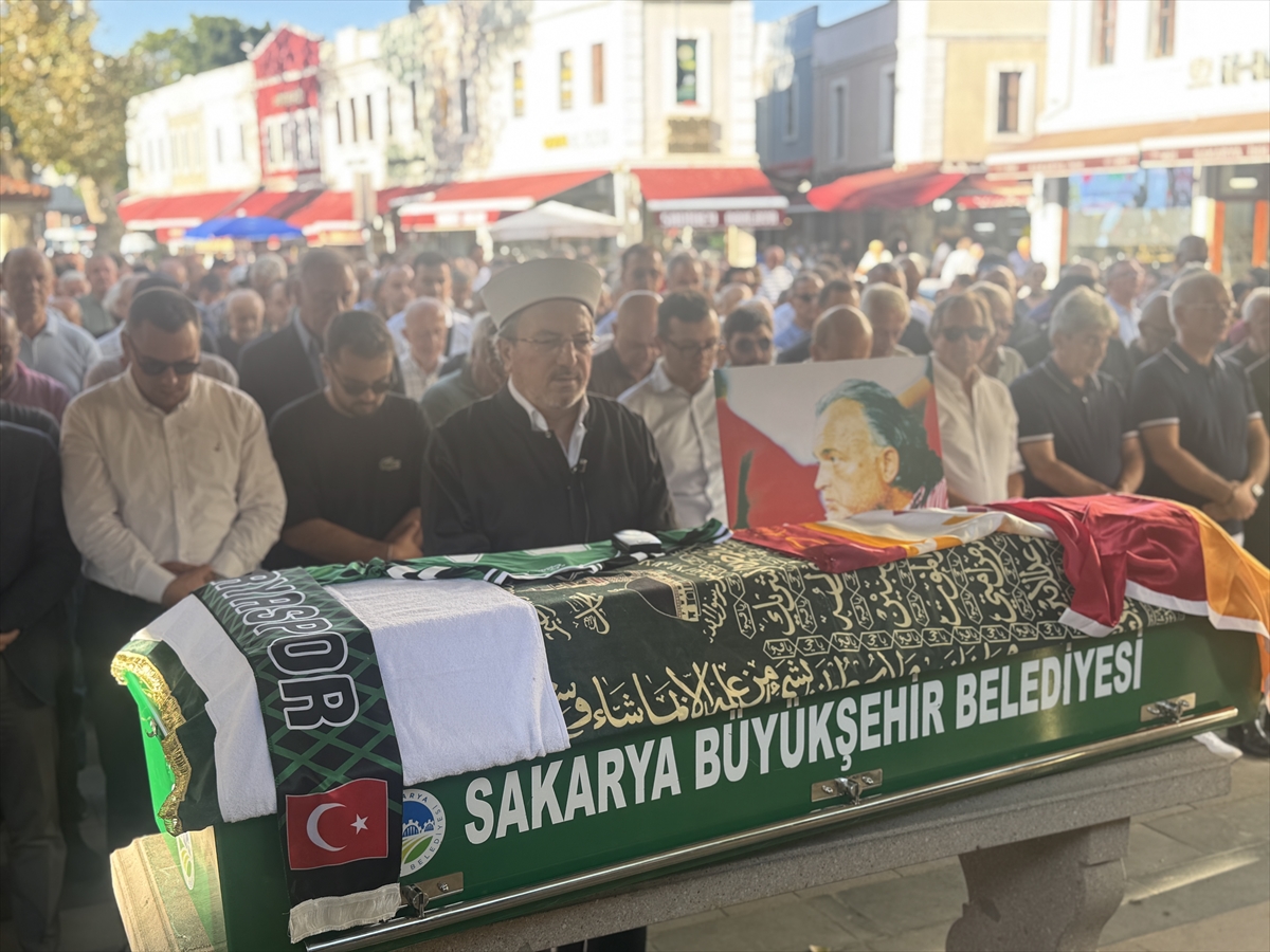 Spor yazarı Oğuz Dizer Sakarya'da son yolculuğuna uğurlandı