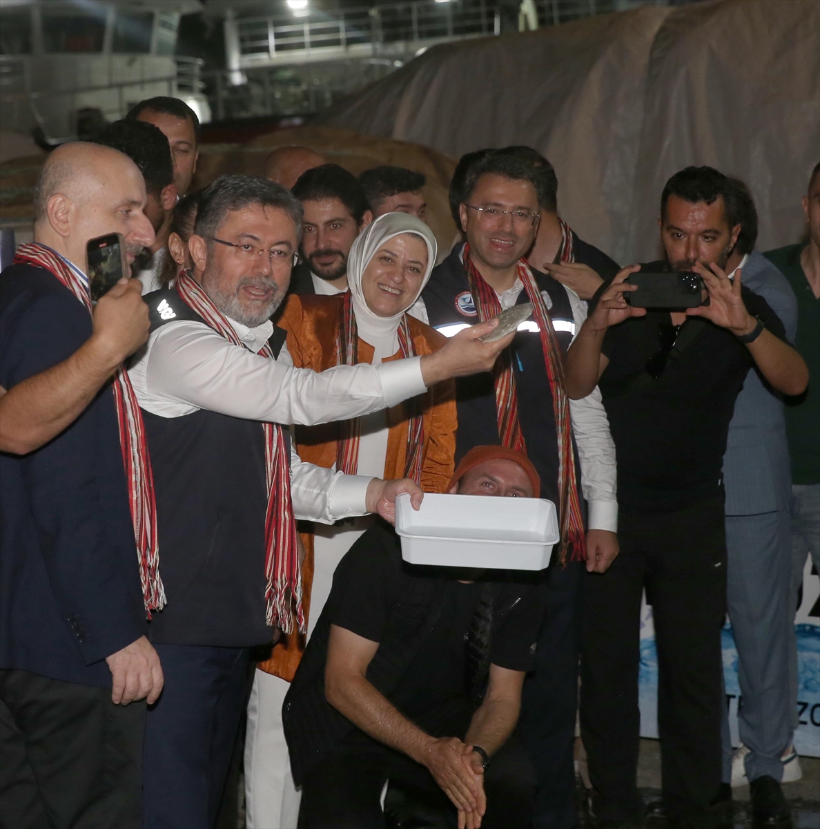 Tarım ve Orman Bakanı Yumaklı, Trabzon'da Su Ürünleri Av Sezonu açılışında konuştu: