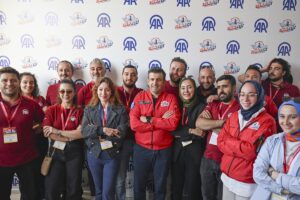 - "İyi ki varsınız, iyi ki yol arkadaşımız oldunuz. İyi