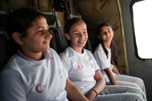 İSTANBUL (AA) – TEKNOFEST’te “Bir Çocuk Gelsin, Bir Uçağa Dokunsun”