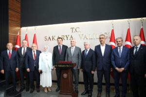 SAKARYA (AA) – Ticaret Bakanı Ömer Bolat, Sakarya'da bir dizi