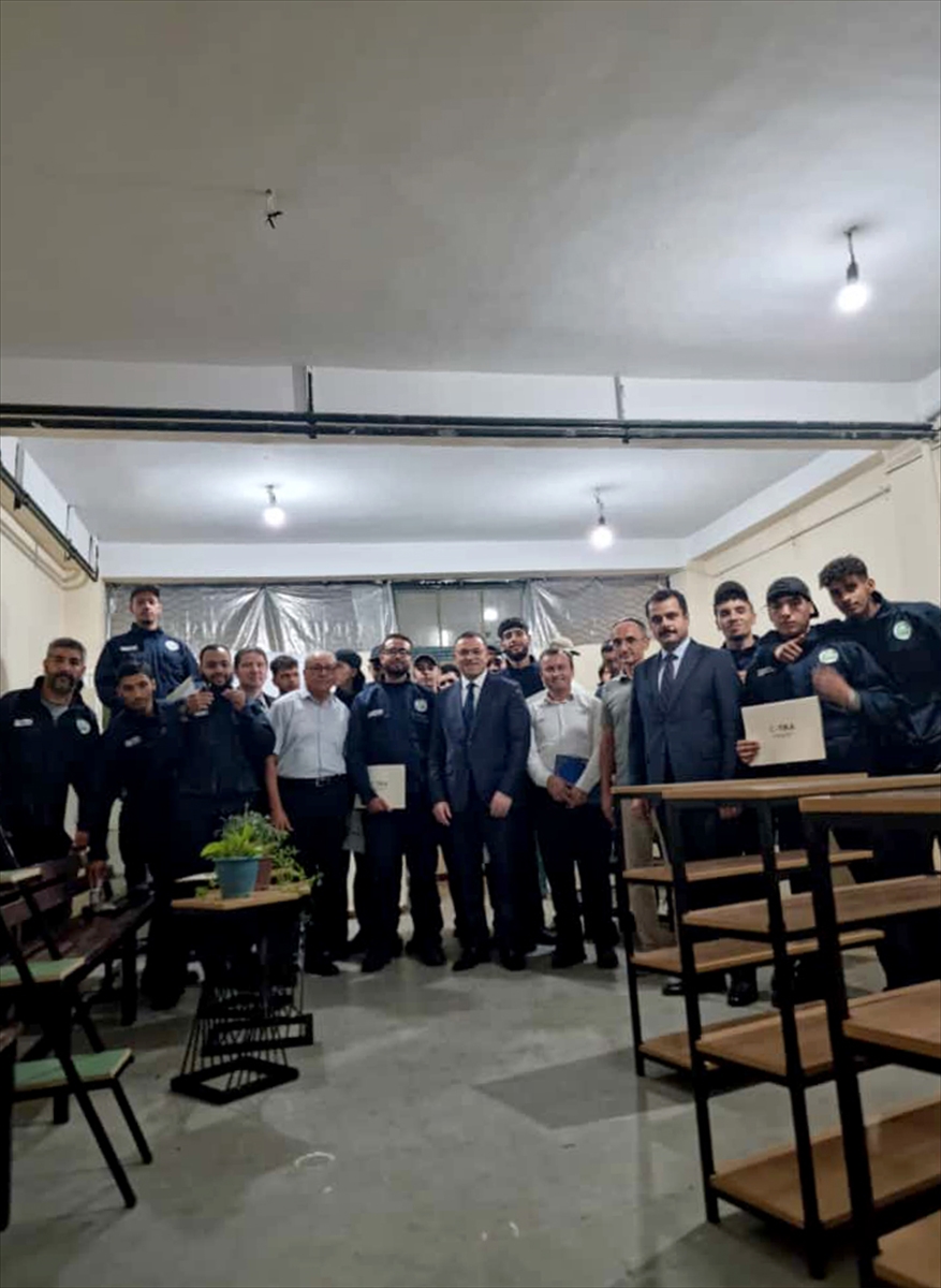 TİKA tarafından Cezayir'de verilen kaynakçılık ve metal işleme eğitimi tamamlandı