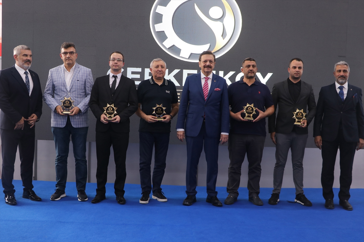 TOBB Başkanı Hisarcıklıoğlu Tekirdağ’da okul açılışı yaptı, sanayi fuarını gezdi